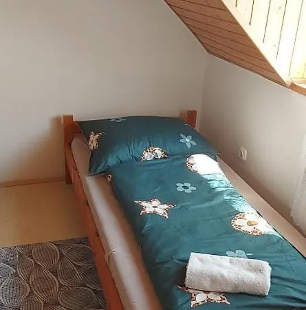 Badacsonyi Kedvezoe Aras -Tora Nyilo Privat Berlemeny * Badacsonytomaj
