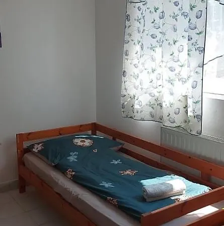 Badacsonyi Kedvezoe Aras -Tora Nyilo Privat Berlemeny Pensjonat