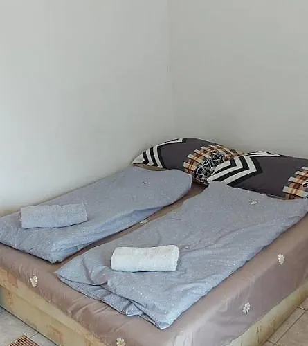 Kekturas-tora Nyilo Badacsonyi Privat Berlemeny